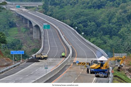 Tol Trans Jawa Dukung Ekonomi Lokal